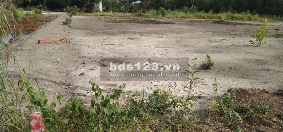 Bán đất mặt tiền hẻm một xẹt Vĩnh Thành, Nhơn Trạch, giá tốt tiện đầu tư, pháp lý đầy đủ