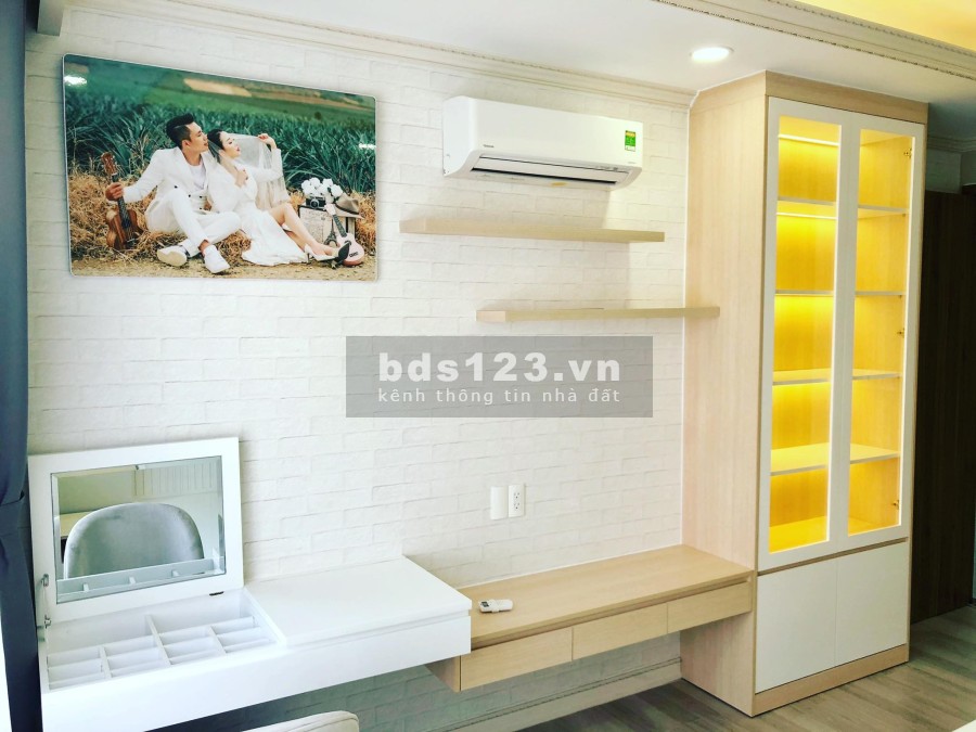 Bán căn hộ cao cấp tầng cao view đẹp full nội thất chung cư Homyland Riverside dt 85m2, 2 pn