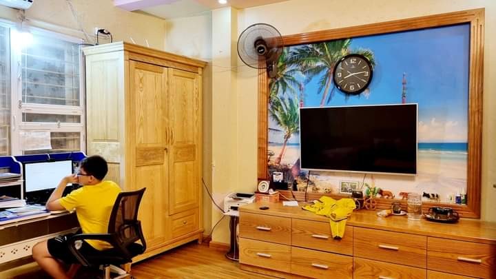Bán nhà đường Hồ Tùng Mậu, Mai Dịch, sổ đỏ vuông đẹp, sẵn sàng giao dịch khu an ninh
