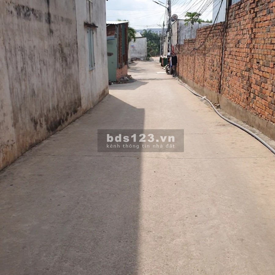 Cần bán gấp dãy trọ vị trí đẹp giá rẻ tại thị xã Tân Uyên- Tỉnh Bình Dương, khu dân cư đông đúc