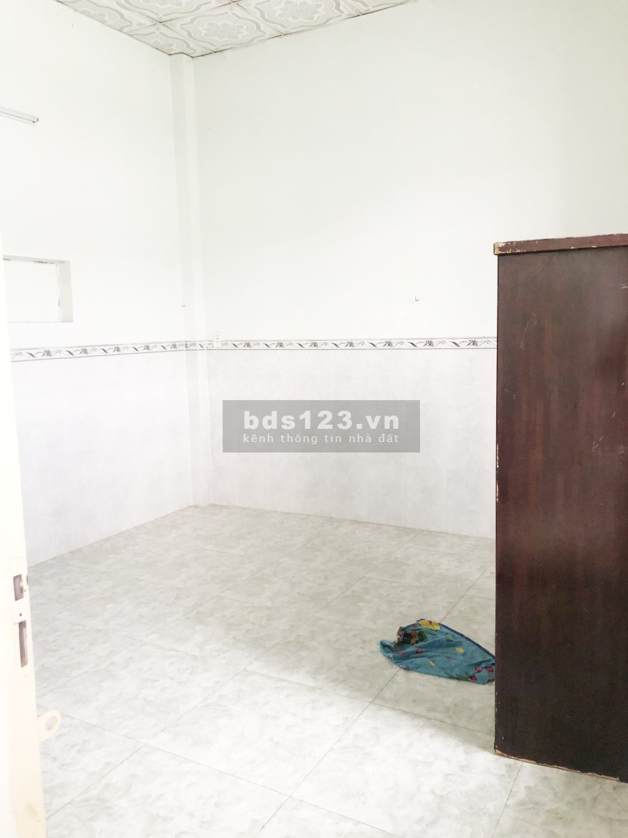 Cần cho thuê nhà 1 trệt 1 lầu, ngay chợ khu dân cư Thuận Giao giá bán 12 triệu/tháng