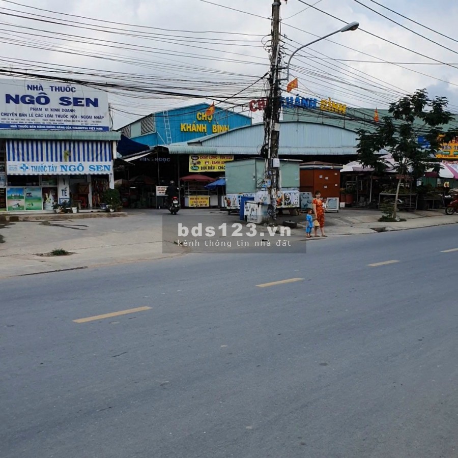 Cần bán gấp dãy trọ vị trí đẹp giá rẻ tại thị xã Tân Uyên- Tỉnh Bình Dương, khu dân cư đông đúc