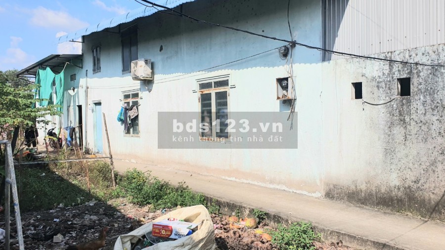 Cần bán gấp dãy trọ vị trí đẹp giá rẻ tại thị xã Tân Uyên- Tỉnh Bình Dương, khu dân cư đông đúc