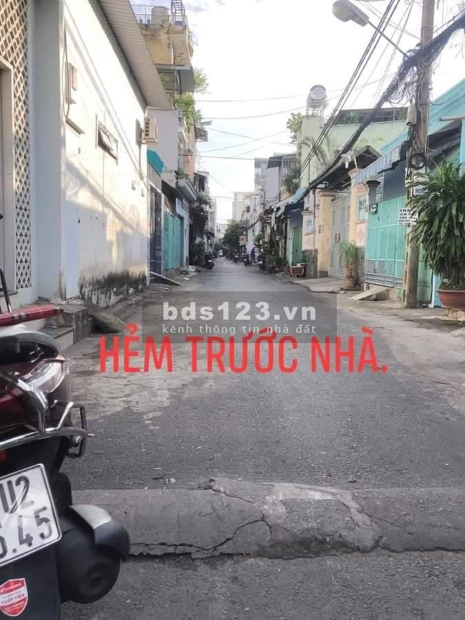 Bán nhà Lạc Long Quân, Quận Tân Bình khu dân cư sầm uất, xe qua lại nhiều, giá bán 6.8 tỷ