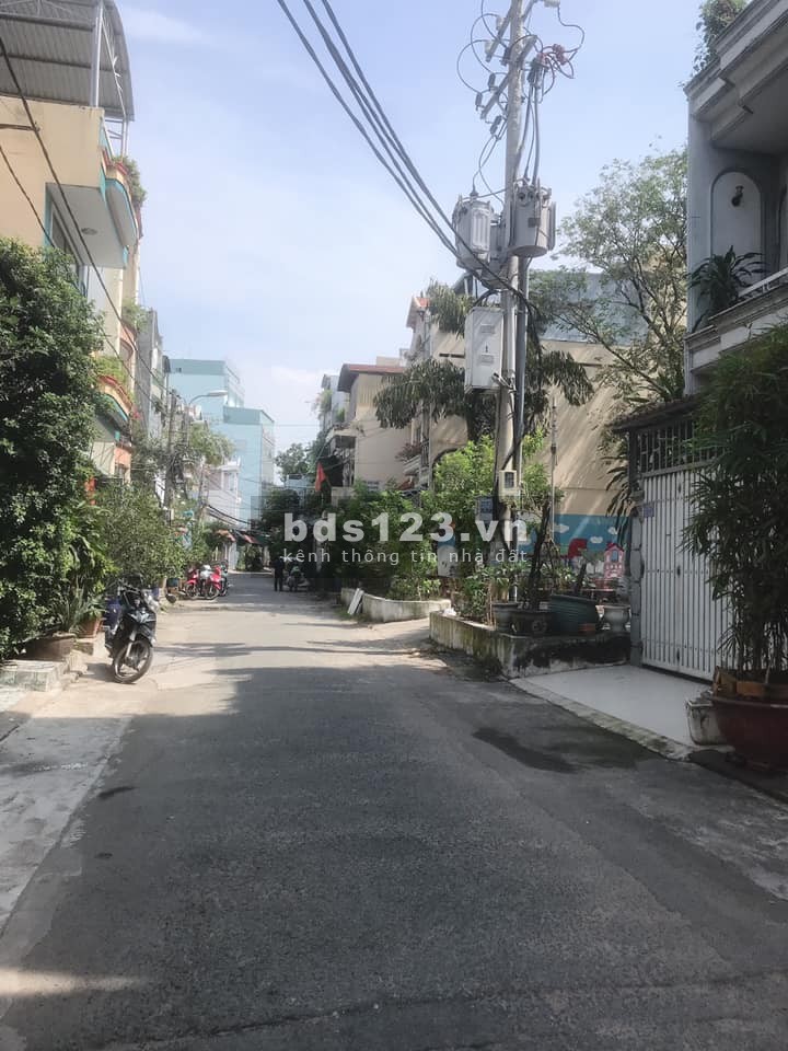 Nhà nguyên căn diện tích sử dụng 75m2 Lạc Long Quân, Quận Tân Bình giá bán 6.9 tỷ, sổ sẵn