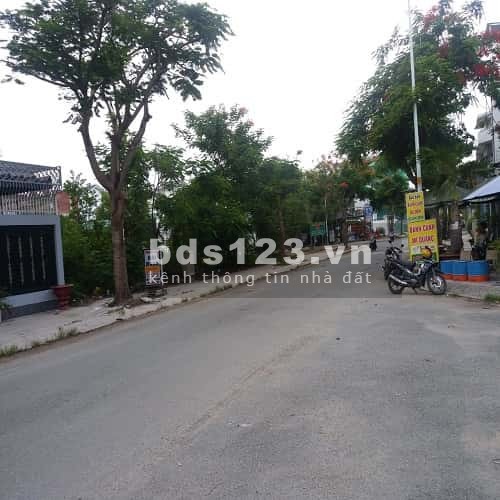 Bán Lô B2x hướng đông bắc dự án Đông Thủ Thiêm. Quận 2. dt 8x20, sổ, Gía 14.4 tỷ