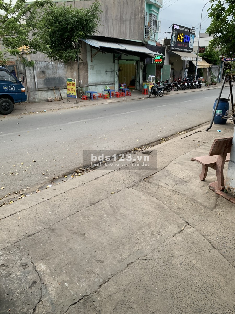 TÔi cần bán gấp căn nhà cấp 4, hẻm an ninh 77/1 Trần Thị Hè, Hiệp Thành, Quận 12