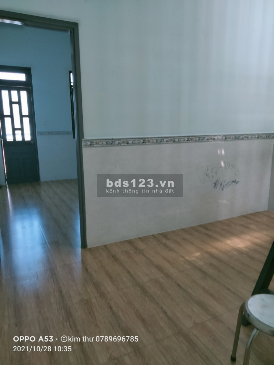 Cho thuê nhà nguyên căn 2pn Lê Văn Quới vào liên hệ 0915718879, giá 6 triệu/tháng