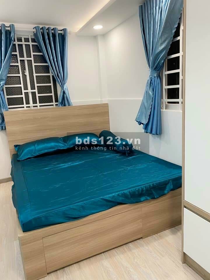 Bán nhà mặt tiền hẻm rộng thông thoáng,DT 4x6 ở khu vực Huỳnh Tấn Phát, huyện Nhà Bè