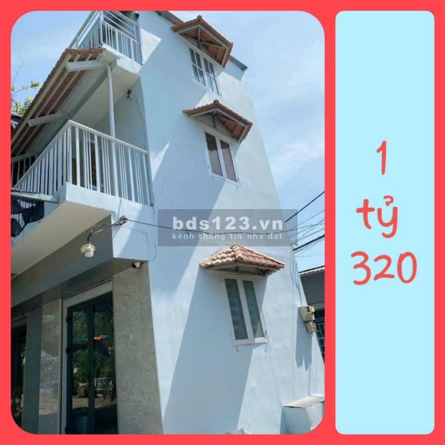 Bán nhà mặt tiền hẻm rộng thông thoáng,DT 4x6 ở khu vực Huỳnh Tấn Phát, huyện Nhà Bè