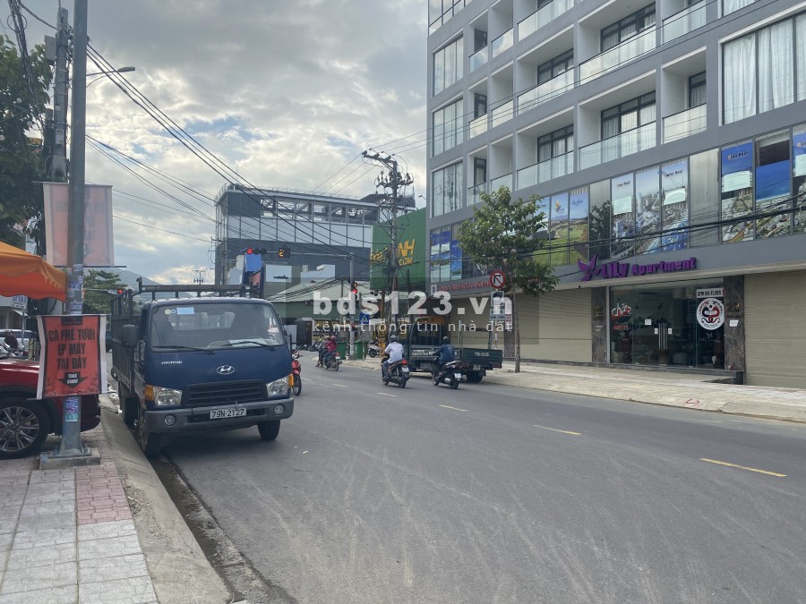 Bán nhà nguyên căn Phong Châu ngay đoạn Lê Hồng Phong ngang 8,5m giá bán 6.5 tỷ