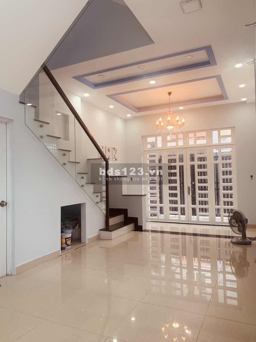 Chủ Nhà kẹt tiền cần bán gấp KDC Hồng Long Quốc lộ 13, TP Thủ Đức. liên hệ trực tiếp chủ nhà
