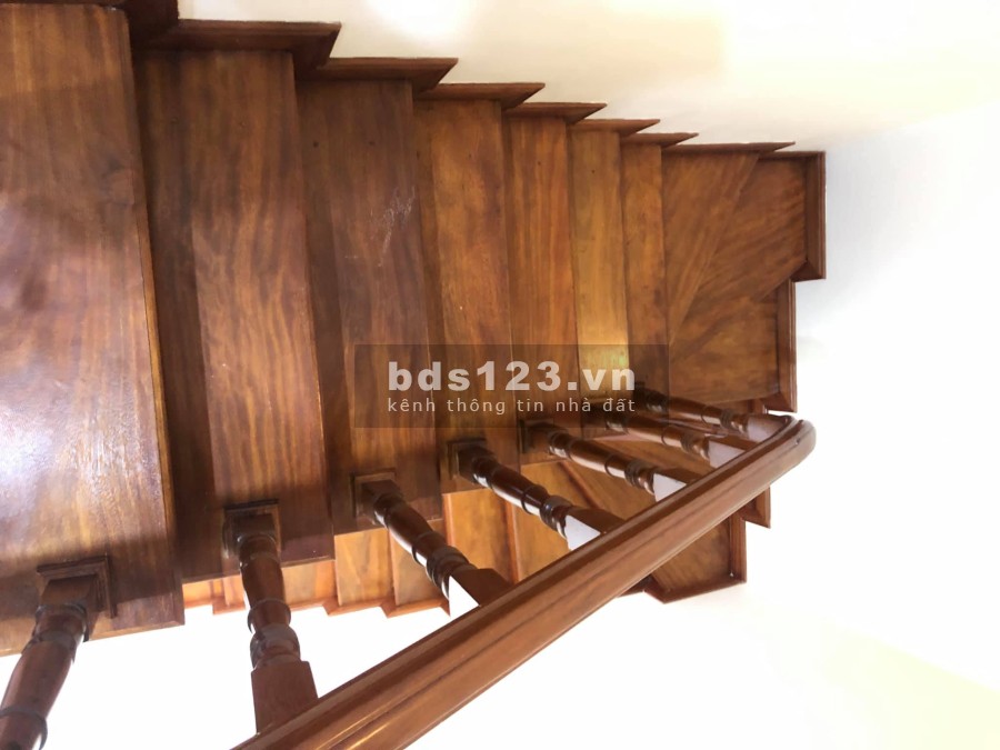 Bán nhà Đống Đa, kinh doanh đỉnh: 43m2, 5 tầng, mặt tiền 6 mét, Giá chỉ 13.5 Tỷ.
