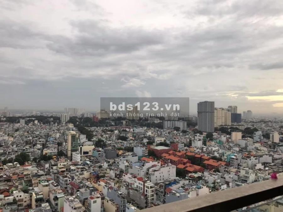 Chính chủ cần bán gấp chung cư cao cấp Rivera Park Sài Gòn Thành Thái Phường 14 Quận 10.