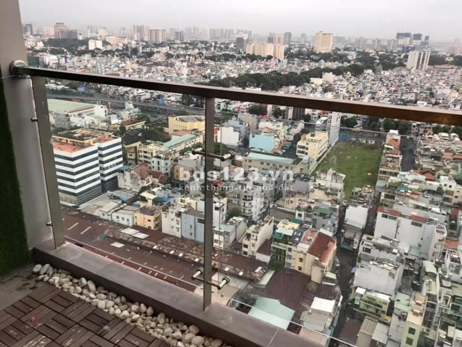 Chính chủ cần bán gấp chung cư cao cấp Rivera Park Sài Gòn Thành Thái Phường 14 Quận 10.