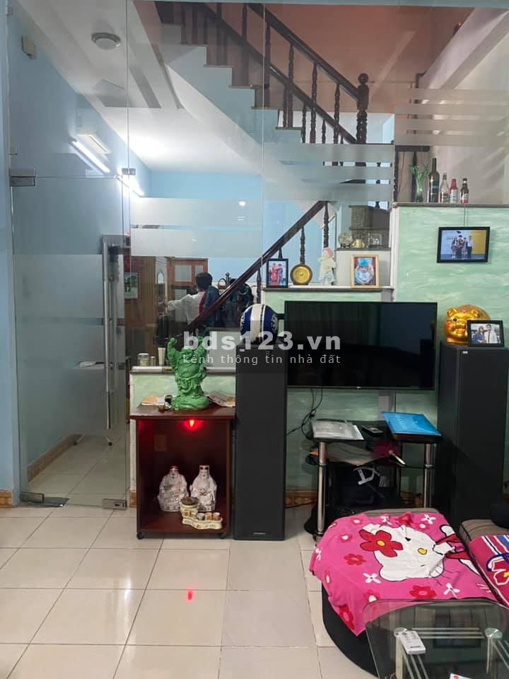 (Gò Vấp)bán nhà đẹp, vị trí đẹp, gấp bán Thống Nhất, diện tích 70m2 giá chỉ 4.65 tỷ, sổ sẵn