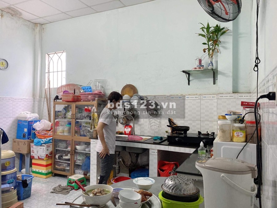 Ngộp bank cần bán nhà Vườn Lài hẻm 5m, diện tích sử dụng 83m2, chỉ 7.x tỷ lh 0896721788