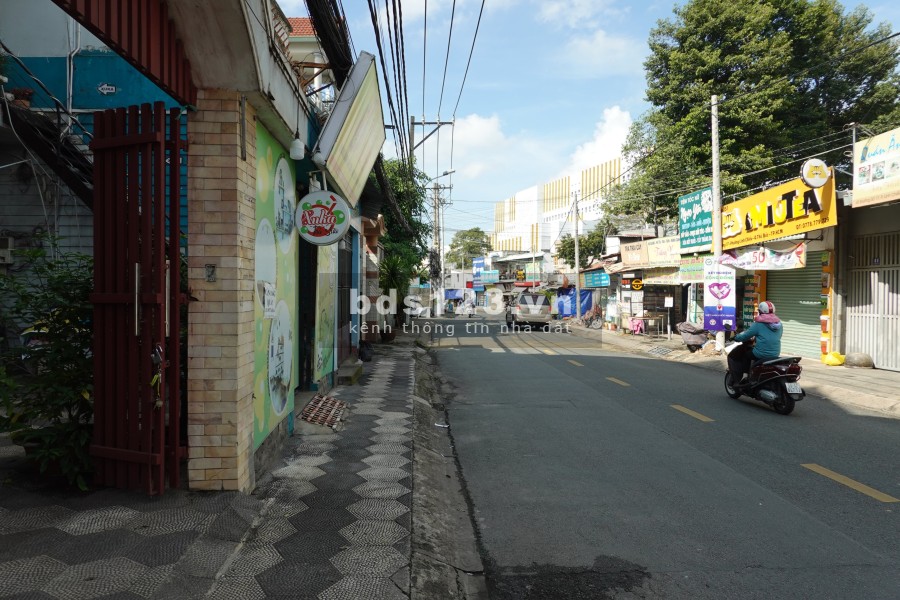 Nhà mặt tiền cho thuê làm văn phòng, kinh doanh, siêu thị, khu sầm uất mua bán kinh doanh tấp nập