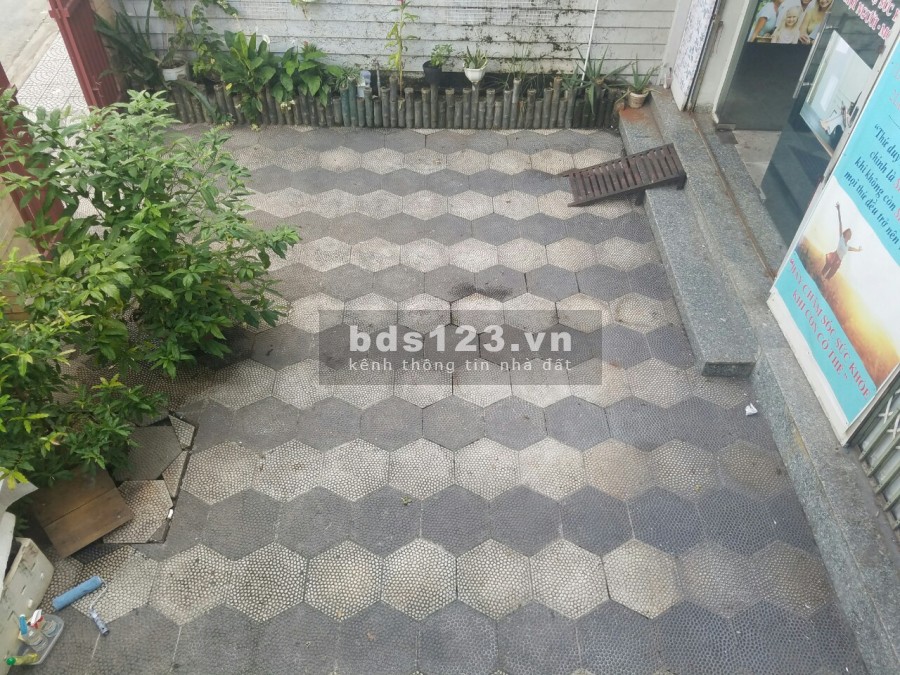 Nhà mặt tiền cho thuê làm văn phòng, kinh doanh, siêu thị, khu sầm uất mua bán kinh doanh tấp nập