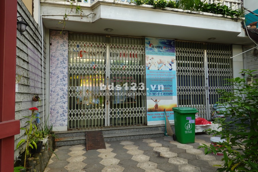 Nhà mặt tiền cho thuê làm văn phòng, kinh doanh, siêu thị, khu sầm uất mua bán kinh doanh tấp nập