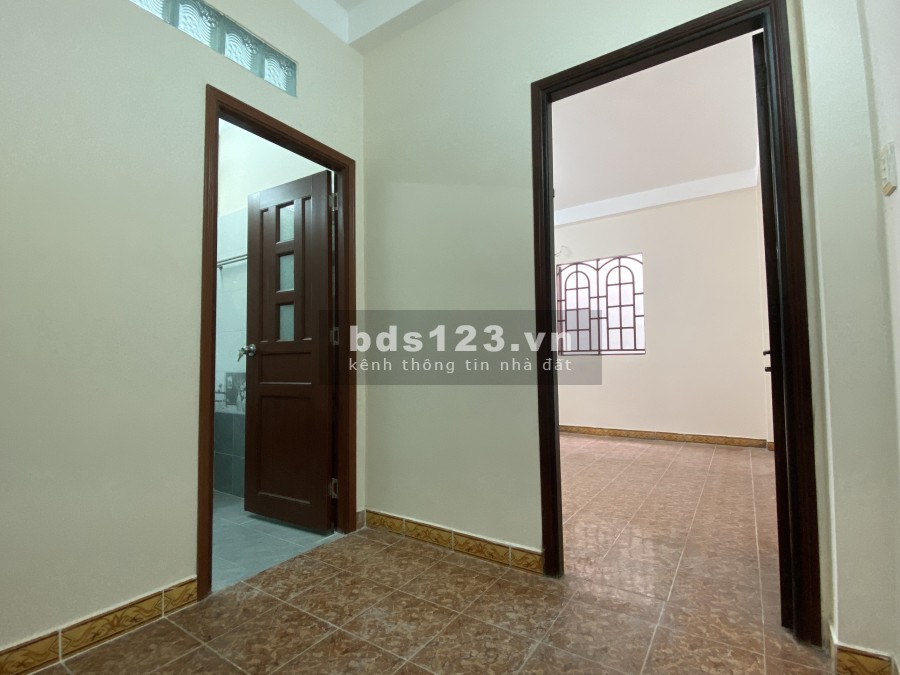 Cho Thuê Nhà Nguyên Căn Gò Vấp 3 lầu 1 trệt, tiện ích xung quanh đầy đủ bán giao như hình