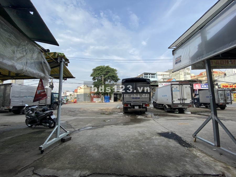 Cho Thuê Nhà Nguyên Căn Gò Vấp 3 lầu 1 trệt, tiện ích xung quanh đầy đủ bán giao như hình