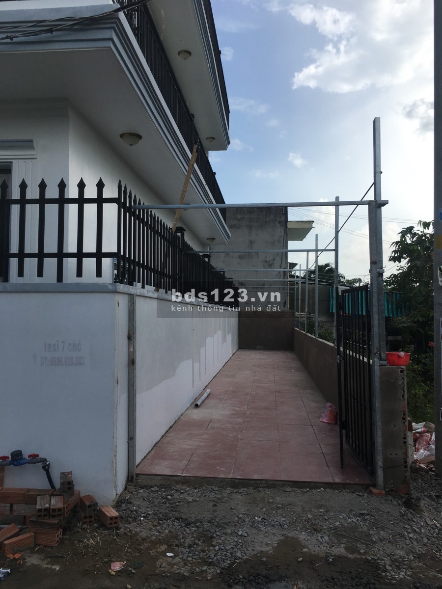 Bán nhà nguyên căn chính chủ, pháp lý rõ ràng hướng tốt, phong thuỷ tốt, góc 2 mặt tiền