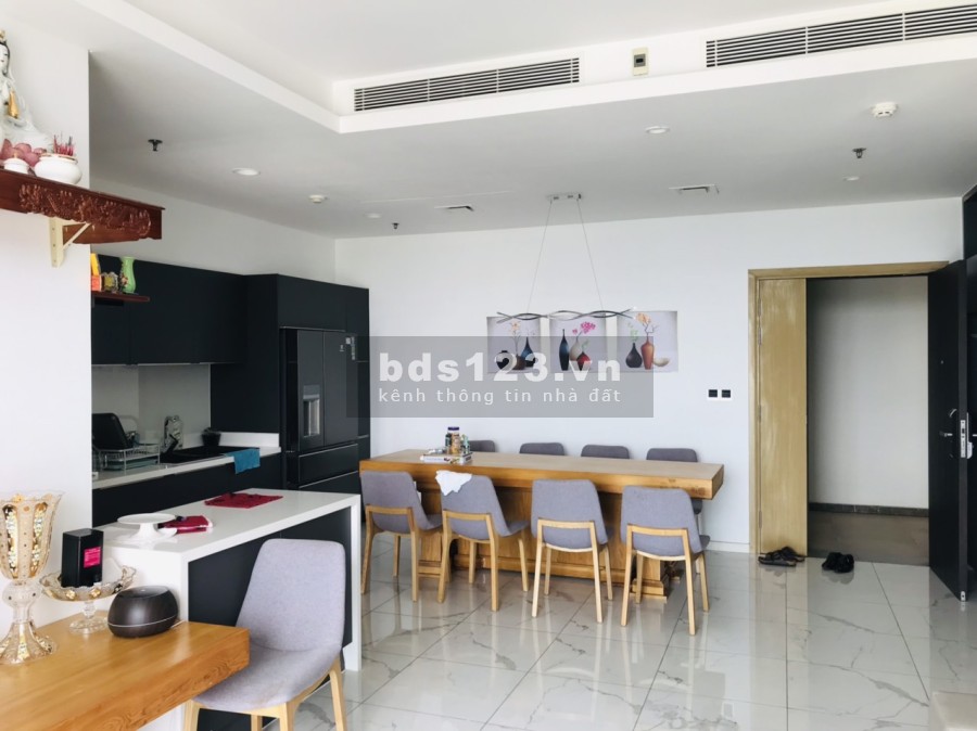 Cho thuê căn hộ Sarina Sala dtsd 127m2, full nội thất cao cấp, giá 46 triệu/tháng, bao phí quản lý
