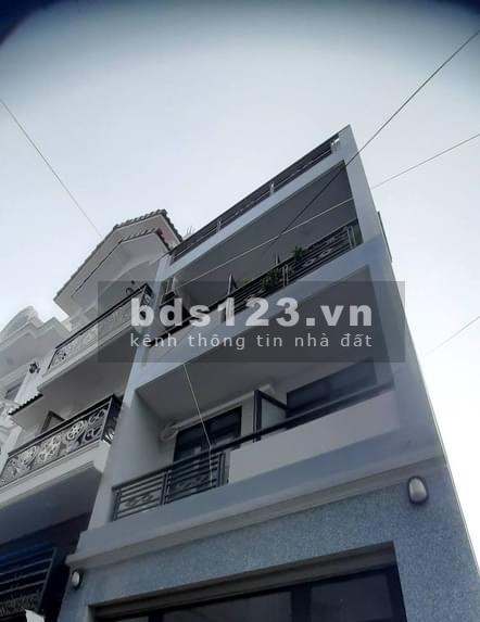 (Gò Vấp)Nhà đẹp, sát mặt tiền, hxh Lê Đức Thọ, (4.5m x 10,5m) , 4tầng, 4.88tỷ.