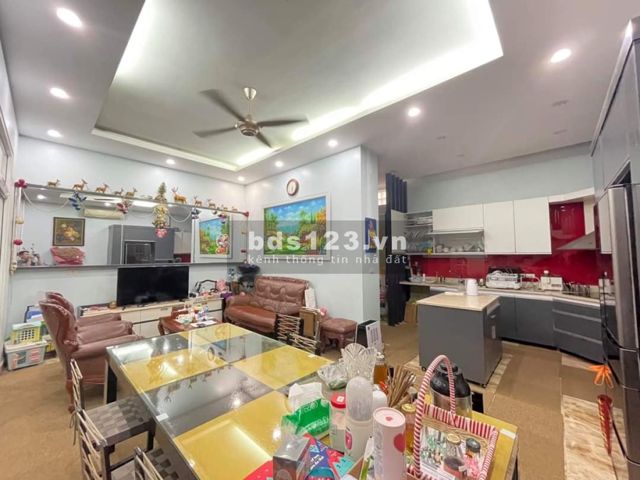 Bán nhà phân lô, ô tô tránh vỉả hè đường Tam Trinh, Quận Hoàng Mai, Dt 115m2, 5 tầng, giá 21 Tỷ