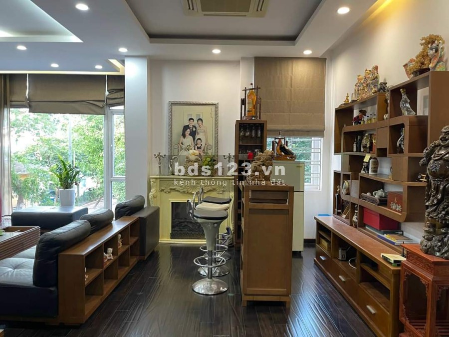 Bán nhà phân lô, ô tô tránh vỉả hè đường Tam Trinh, Quận Hoàng Mai, Dt 115m2, 5 tầng, giá 21 Tỷ