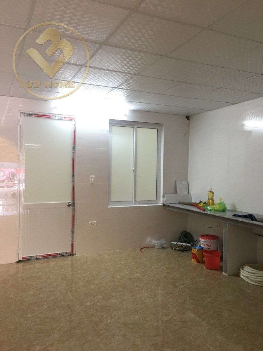 V3 Home cho thuê nhà mặt đường Trung Lực, thông sàn, giá 9 triệu/tháng, lh 0932708372