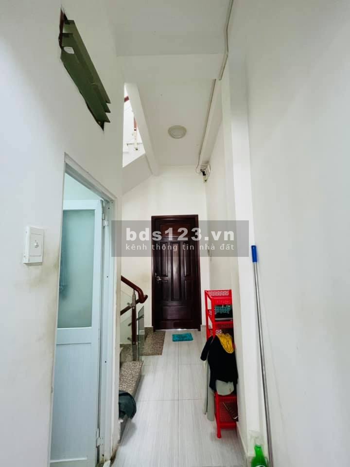 Bán nhà hẻm xe hơi Phạm Văn Hai, phường 5, Quận Tân Bình, diện tích 50m2, giá bán 6.35 tỷ