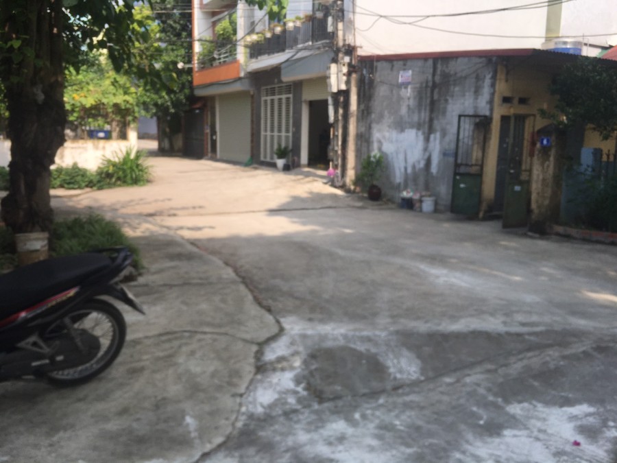 Chính chủ cần bán lô đất diện tích 36m2, ô tô vào tận đất, giá chỉ hơn 2 tỷ lh 0964541568