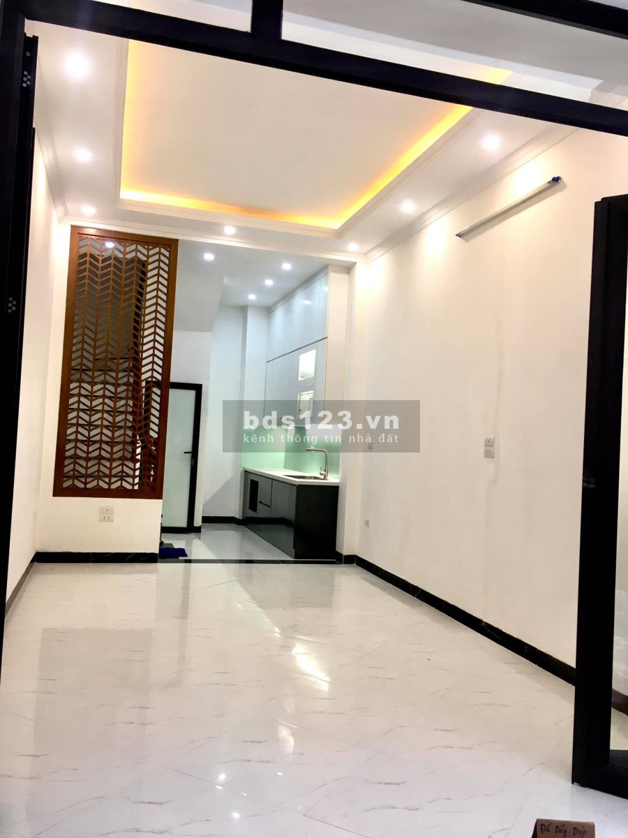 Nhà nguyên căn siêu đẹp, mới tinh cực hiếm Vũ Trọng Phụng Quận Thanh Xuân giá 4.3 tỷ, thương lượng