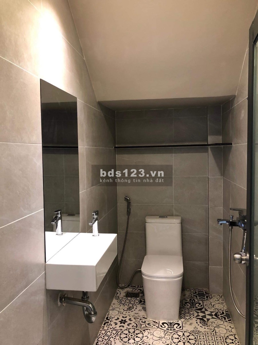 Nhà rộng 6x25m Nguyễn Sỹ Sách, sẵn 9 phòng trọ. Đường xe hơi tránh. 9,6 tỷ