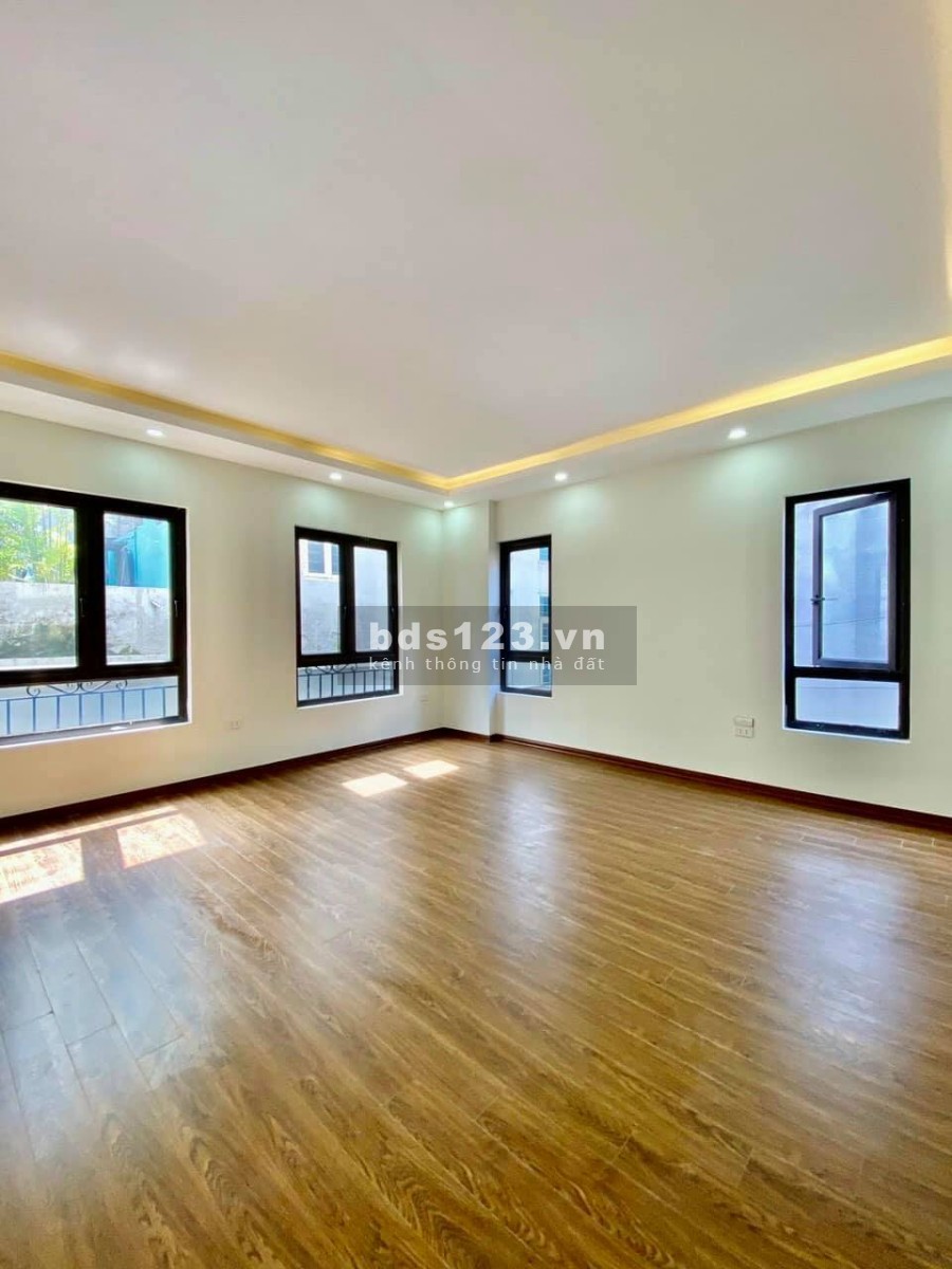 Nhà nguyên căn siêu đẹp, mới tinh cực hiếm Vũ Trọng Phụng Quận Thanh Xuân giá 4.3 tỷ, thương lượng