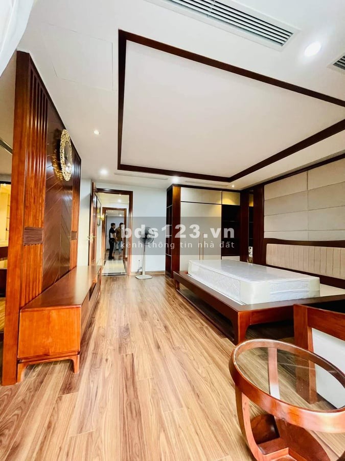 Siêu phẩm Lê Trọng Tấn, đúc 5 tầng thiết kế Châu Âu, mặt tiền rông, vị trí hiếm, giá 8 tỷ