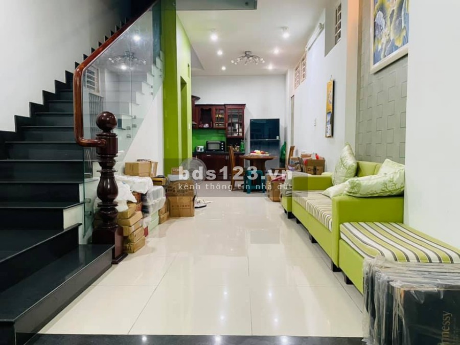 (Bình Thạnh)Bán nhà đẹp, Nguyễn Xí ngay Vincom Plaza, diện tích 60m2, đúc 4 tầng, giá 8 tỷ