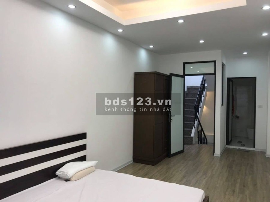 Nhà đẹp nguyên căn phố Đại La hiếm nhà bán diện tích 28m, 4 tầng, gía chào 2,4 Tỷ