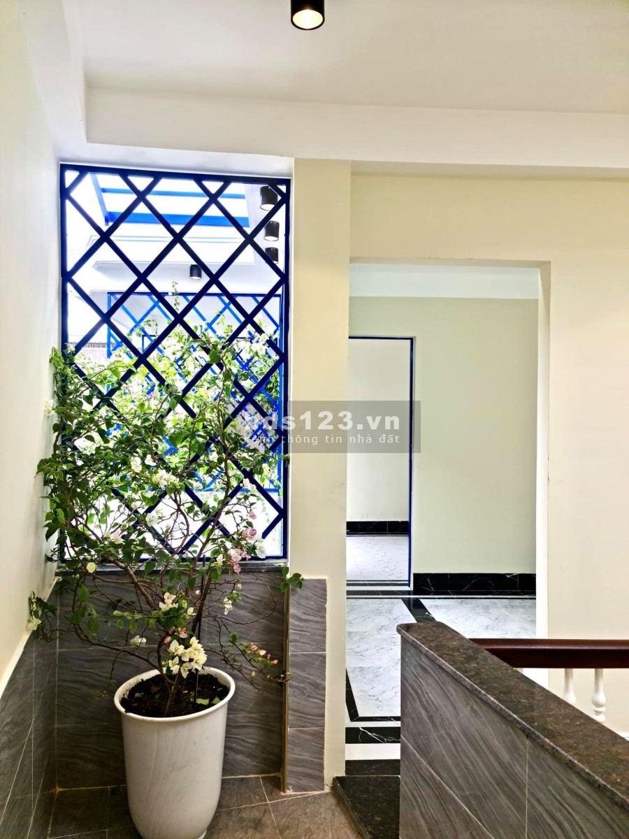Nhà đẹp như trong tranh Mỹ Đình dtsd 38m2, nhỉnh tỷ, nội thất đẳng cấp vài bước ra ô tô