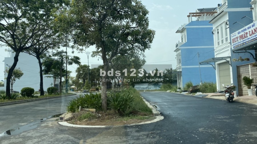 PM23 mặt tiền đường D1 gần công viên khu 5 sao - five star đường đinh đức thiện cần bán gấp