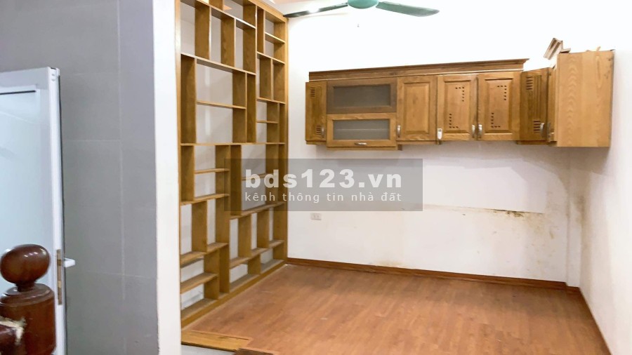 Nguyên căn đúc 5 tầng thoáng tại Mỹ Đình, mt 4,5m, ô tô vào, kinh doanh đỉnh, lô góc ngõ thông