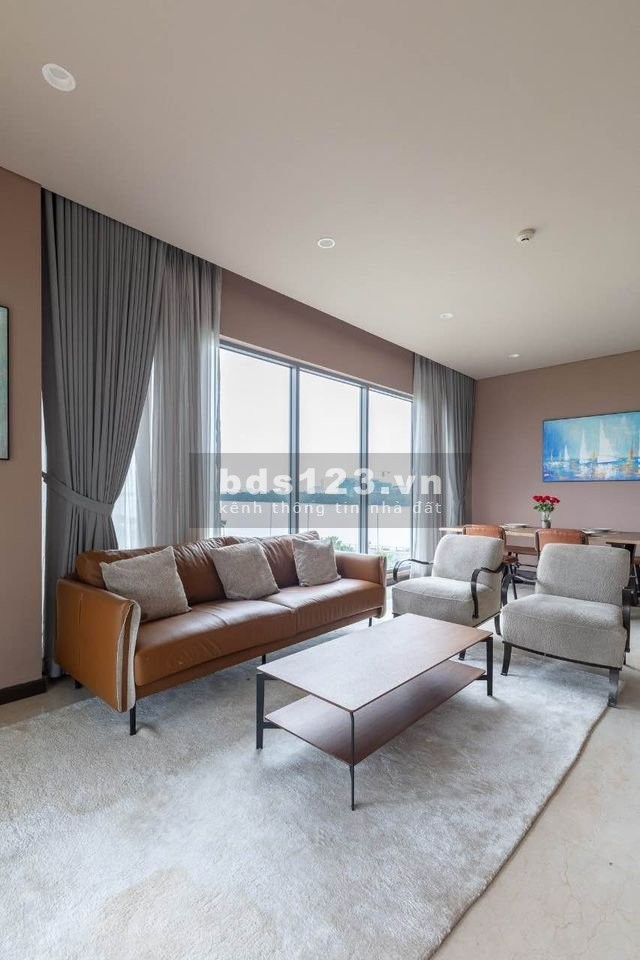 Hàng hiếm: 3PN 3WC 143m2 ĐẢO KIM CƯƠNG Full nội thất xịn giá chỉ 34 triệu/tháng. LH 0937221051