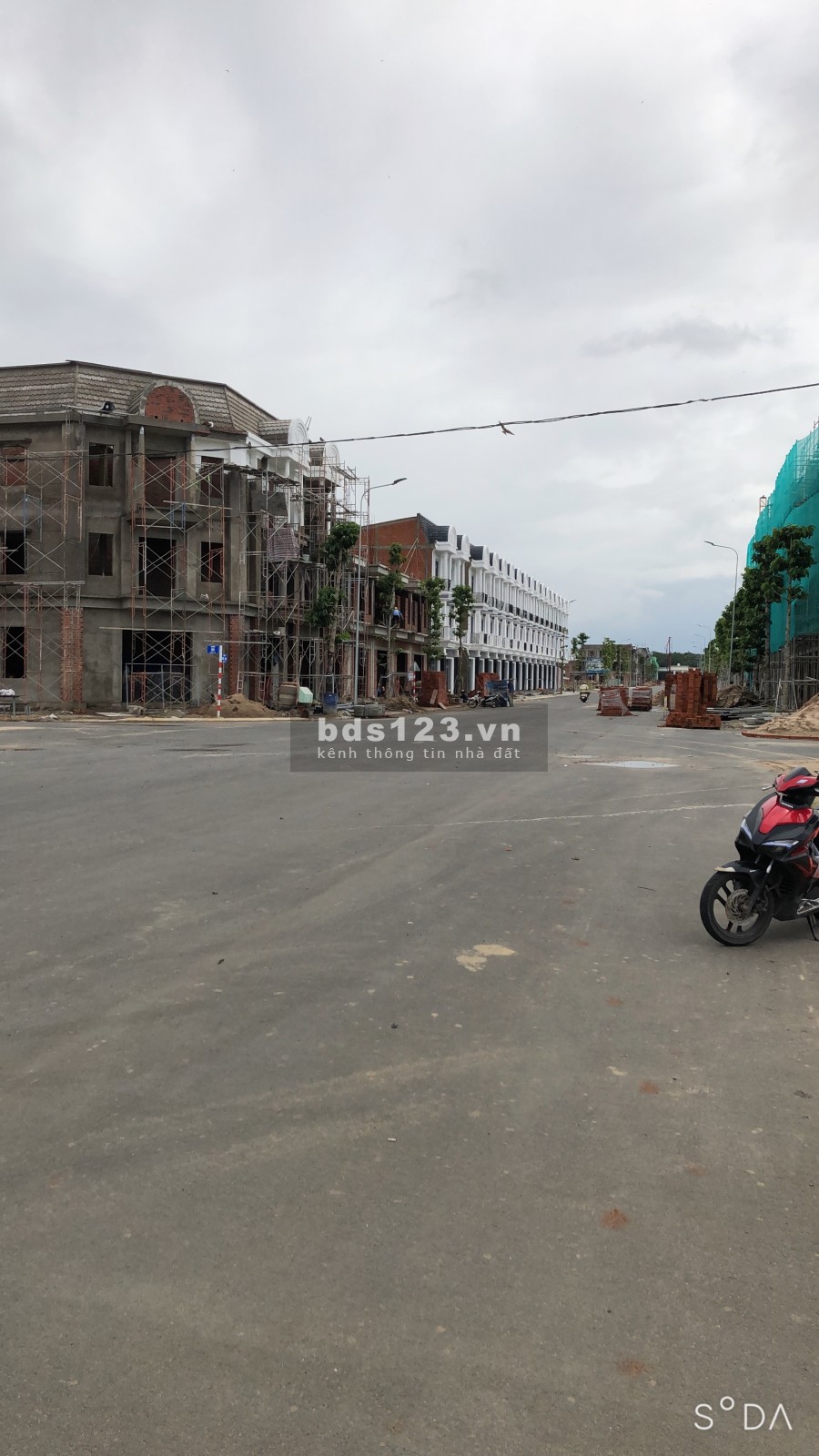 Bán lô đất biệt thự 306 m2 ngay sân bay Long Thành, giá 15,5 tr/m2, hỗ trợ vay ngân hàng