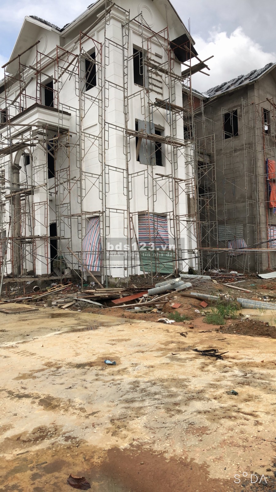 Bán lô đất biệt thự 306 m2 ngay sân bay Long Thành, giá 15,5 tr/m2, hỗ trợ vay ngân hàng
