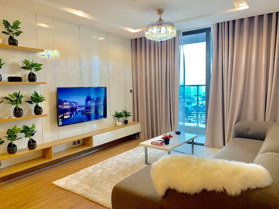 Bán căn hộ M2 Vinhome Metropolis Kim Mã Quận Ba Đình dtsd 126m2, 3PN căn góc giá 14 tỷ