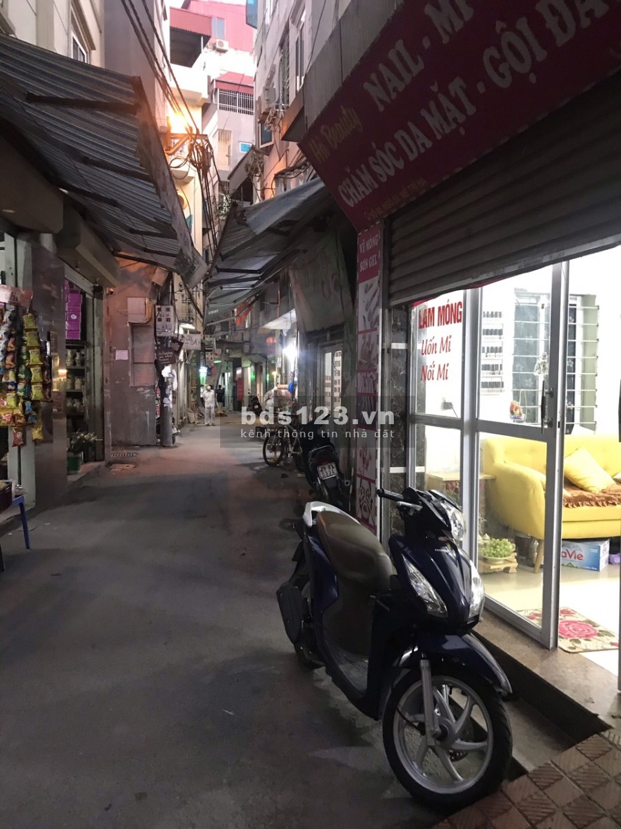 Bán nhà nguyên căn Mễ Trì, diện tích 42m2, 4 tầng đúc ngõ ô tô kinh doanh sầm uất, khu dân cư