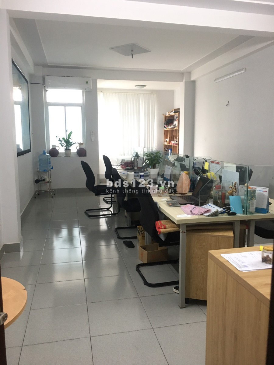 Cho thuê mặt bằng làm văn phòng dài hạn - 28 Nguyễn Đình Khơi, Q.Tân Bình - Tiện ích đầy đủ