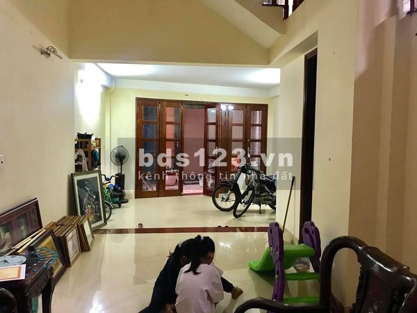 Nhà nguyên căn lô góc trong ngõ phố Trung Yên dtsd 46m2, 5 tầng, mt 3.8m, giá bán 5.7 tỷ